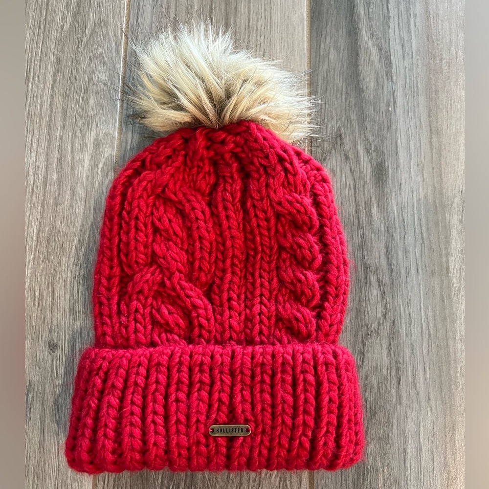 Hollister beanie